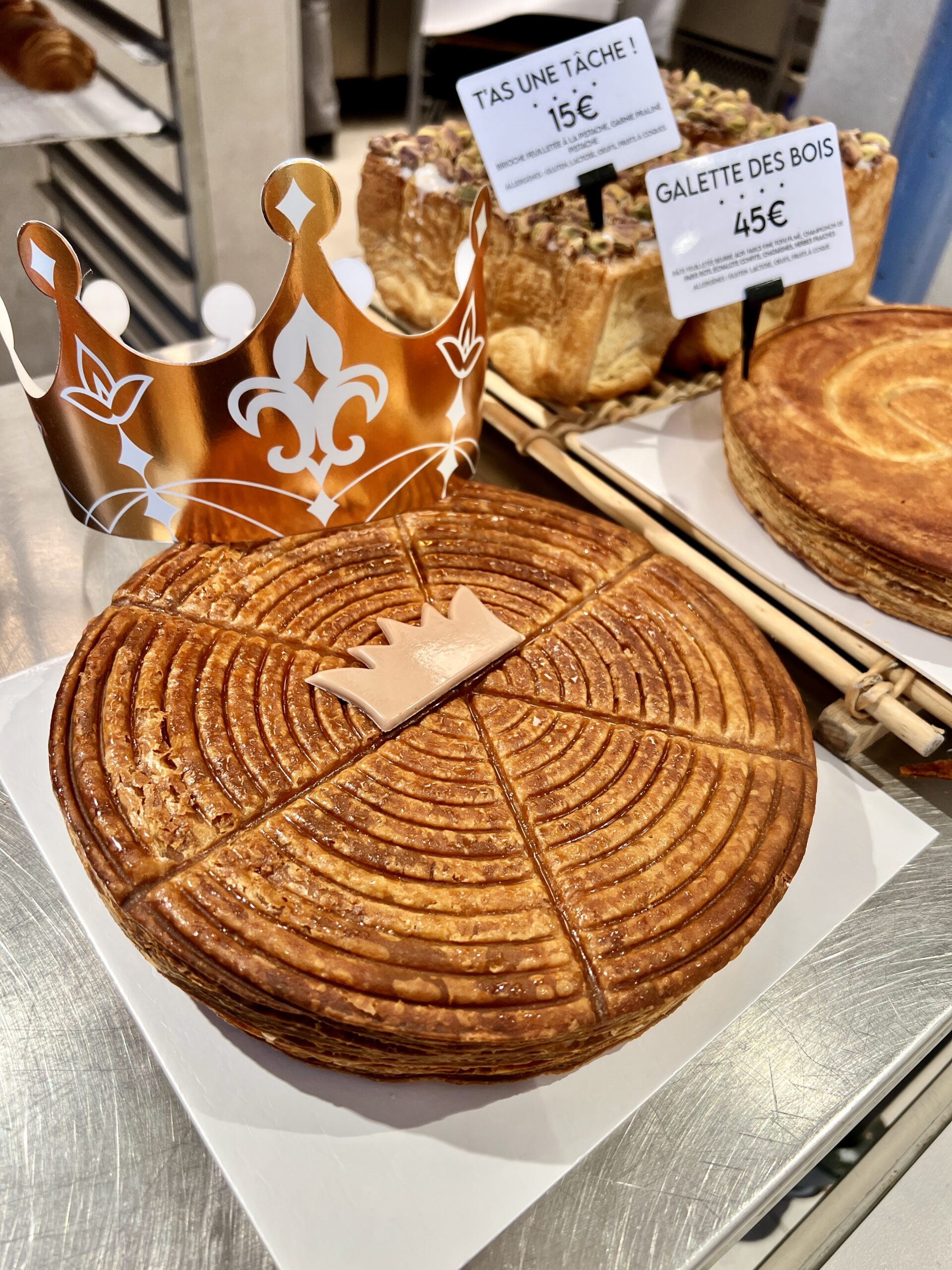 パリで一番美味しいガレット・デ・ロワのおすすめ - パリで最高のキングケーキのおすすめ |